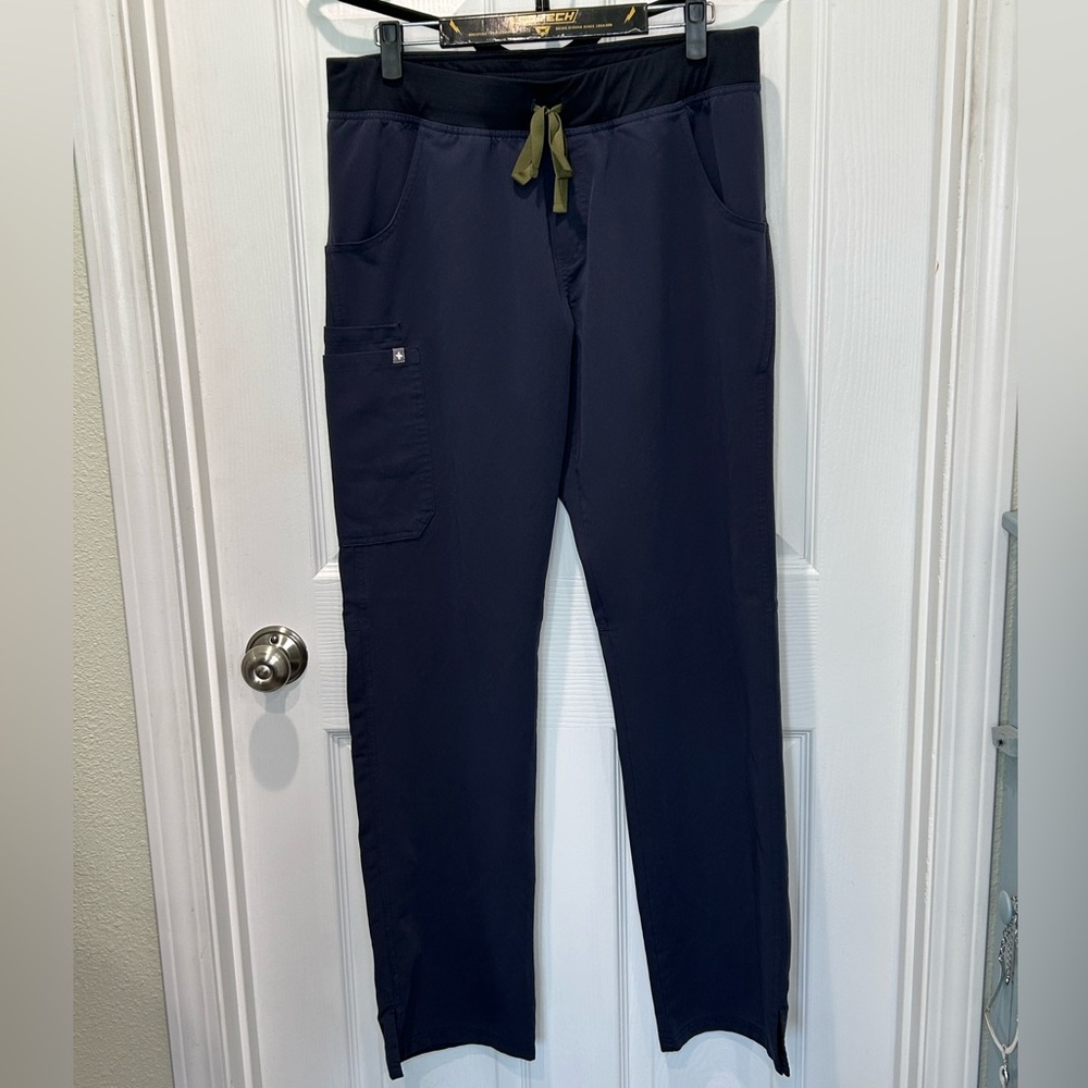 Figs Quiet Navy Kade Cargo Scrub Pants LT